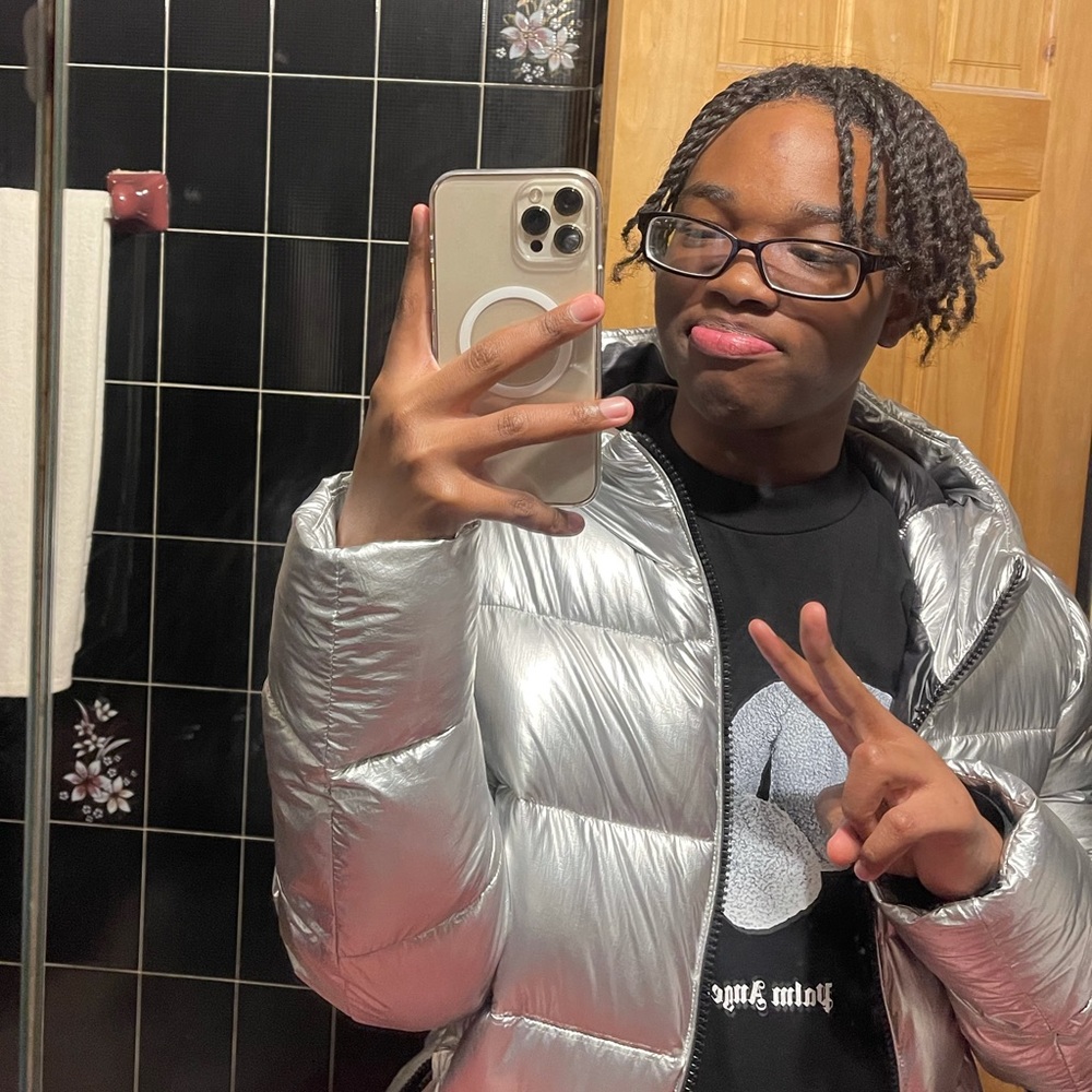 Meet your Posher, Onailjah